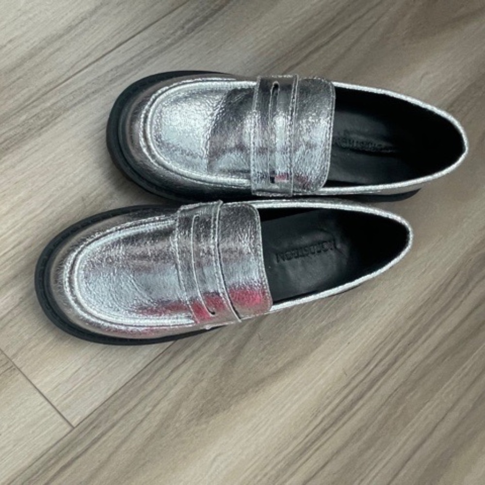 Girls Nordstrom Loafer (Silver)